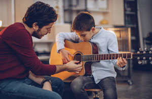 Guitar Lessons Rugby Warwickshire (CV21)
