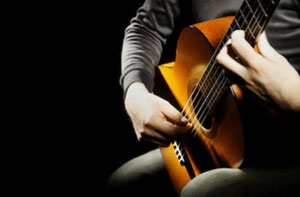 Classical Guitar Lessons Pontypridd (01443)