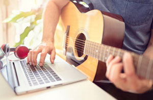 Free Online Guitar Lessons Rainham