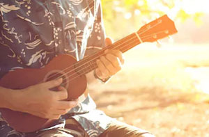 Ukulele Lessons Tewkesbury (GL20)